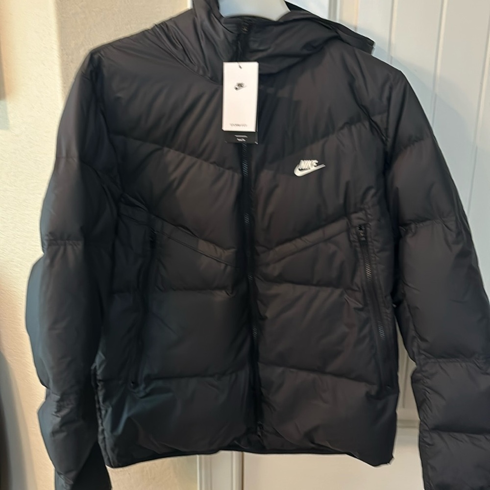 Nike Storm-Fit Men’s Down Fill Winter jacket Size Large